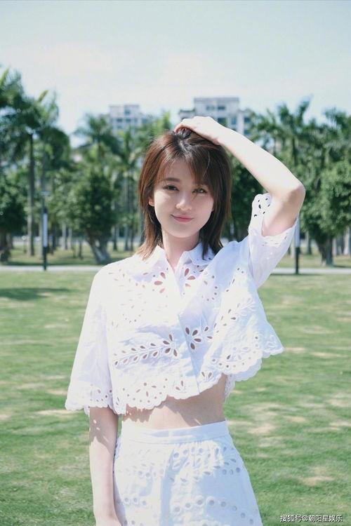 娱乐吃瓜酱be美学百度云,娱乐吃瓜酱带你领略百度云中的独特风情  第1张